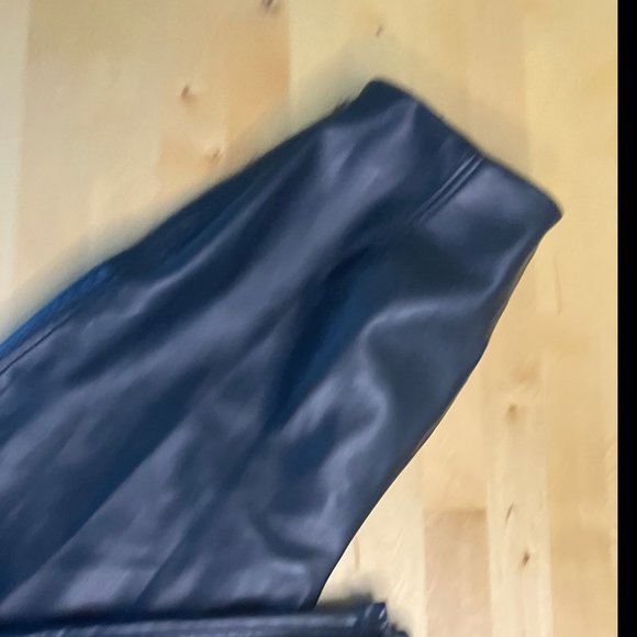 Free People black faux-leather leggings size 4 - Picture 2 of 3